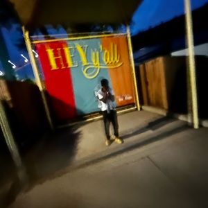 Meet your Posher, Travis